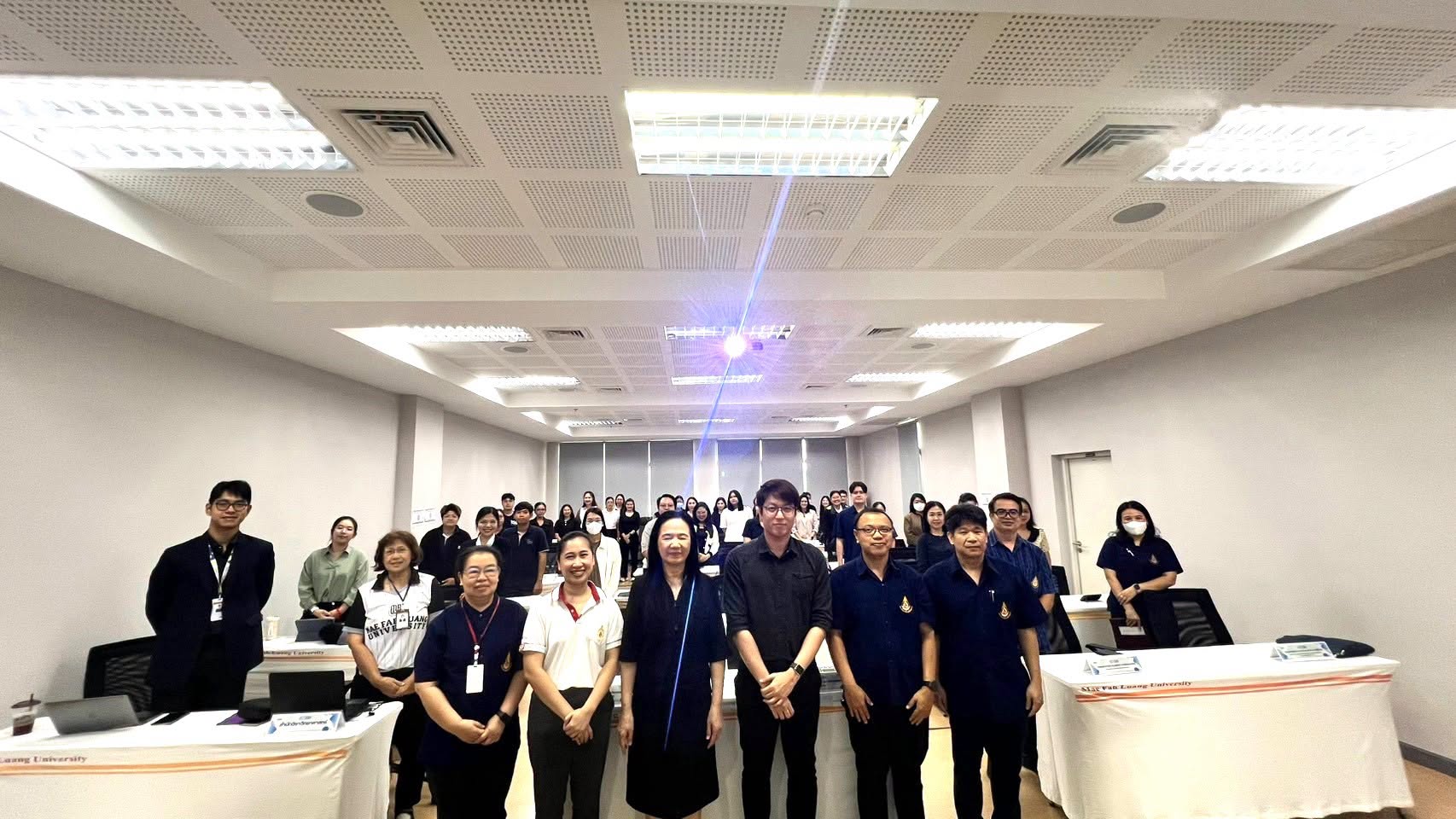 ส่วนบริหารงานวิจัย มหาวิทยาลัยแม่ฟ้าหลวง จัดอบรมเชิงปฏิบัติการ เรื่อง “การบริหารความเสี่ยงและการจัดทำแบบฟอร์มประเมินความเสี่ยงด้านสารเคมีในห้องปฏิบัติการตามเกณฑ์ ESPReL Checklist” 