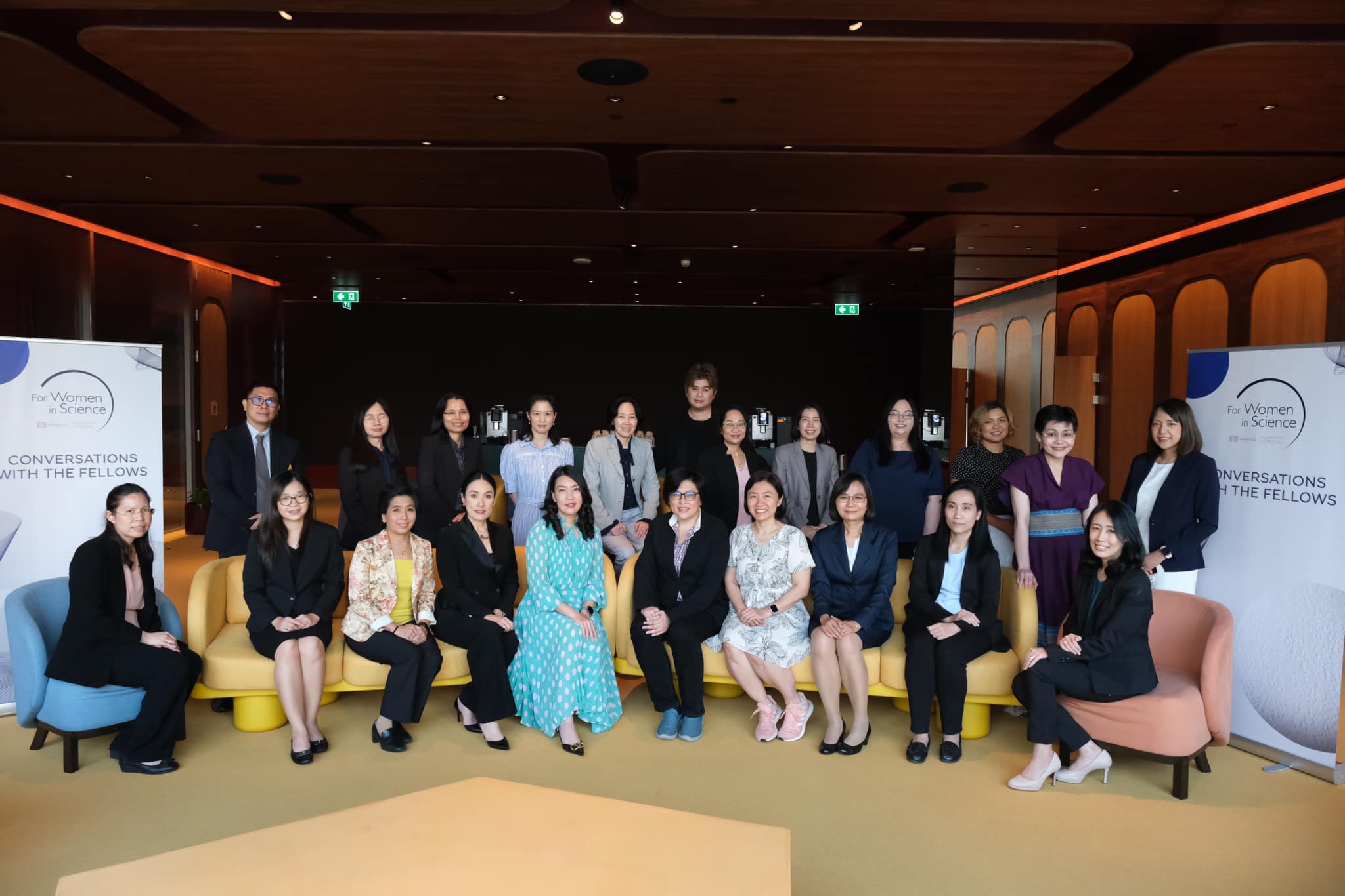 20 เม.ย.66 หัวหน้าส่วนบริหารงานวิจัยร่วมงาน Conversations with the Fellows ภายใต้ “ทุนวิจัย ลอรีอัล ประเทศไทย เพื่อสตรีในงานวิทยาศาสตร์”